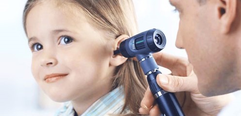 متخصص گوش و حلق و بینی